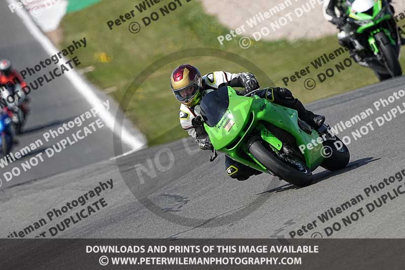 donington no limits trackday;donington park photographs;donington trackday photographs;no limits trackdays;peter wileman photography;trackday digital images;trackday photos